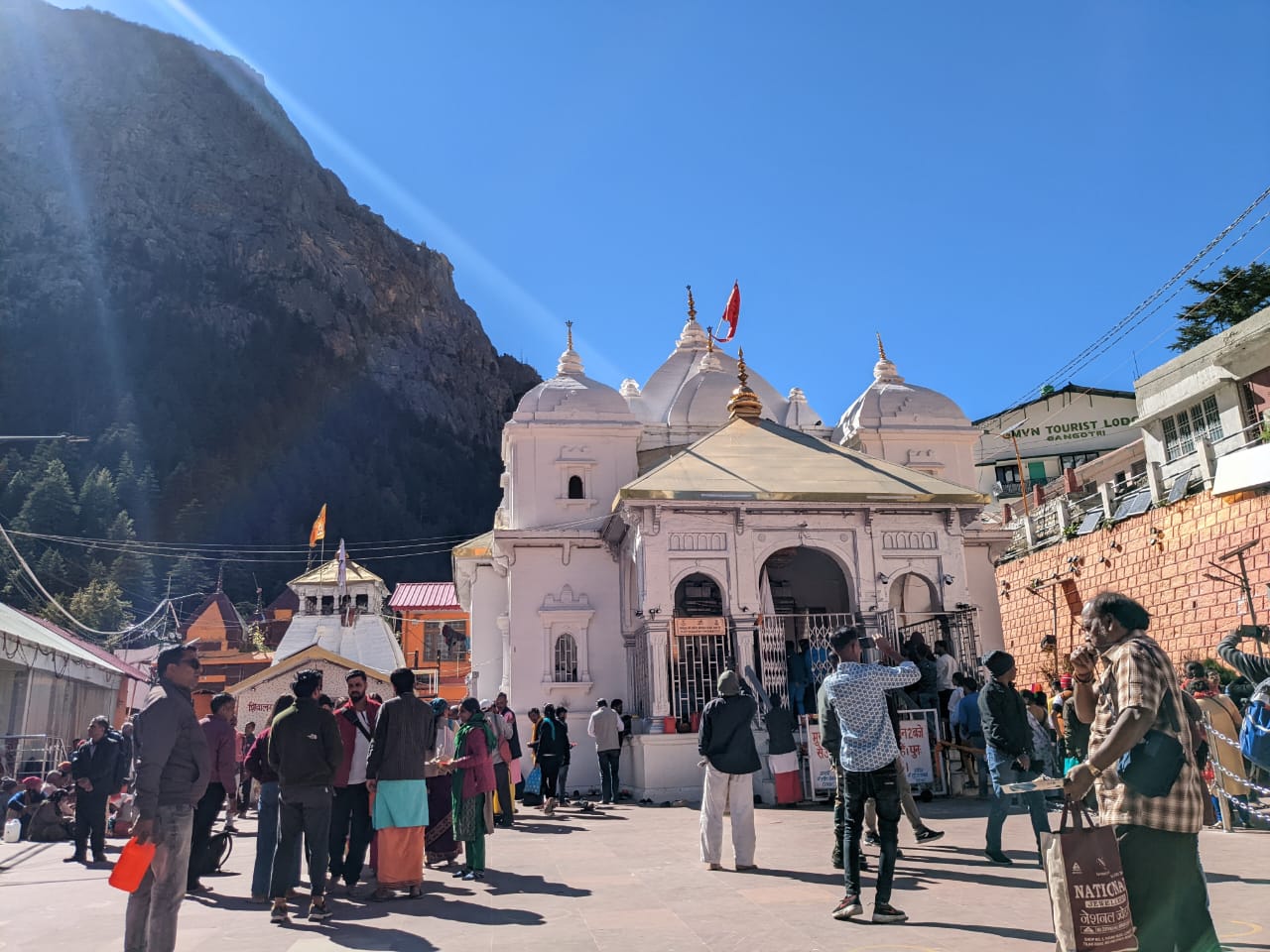 char dham yatra people